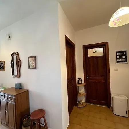 Aris House Feriehus Kalamítsi