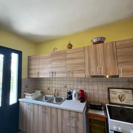 Aris House Kalamítsi